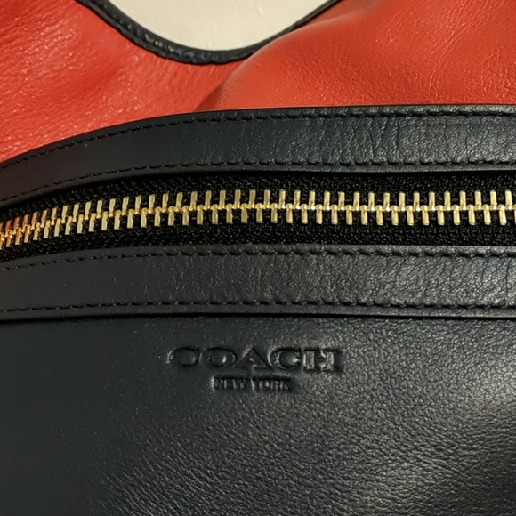 Handbag - Picture 2 of 4